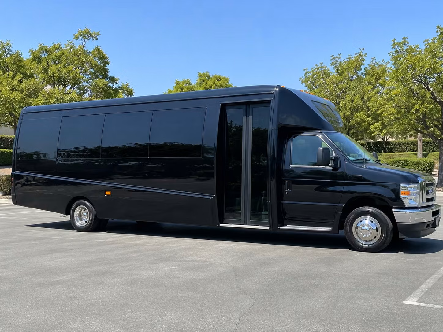 18 passenger minibus